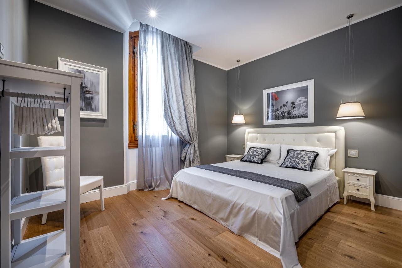 Yid Capo Di Mondo Luxury Apartment In 피렌체 외부 사진